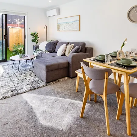 Enchanted Escape 2 Bed 2 Bath Cbd